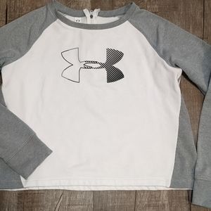 Girls under armour sweatshirt in guc size Ylrg. SF outside dog home